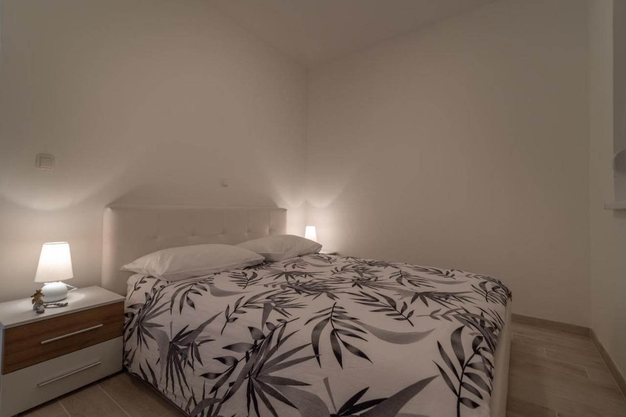 Apartman Pjer Trogir Kültér fotó